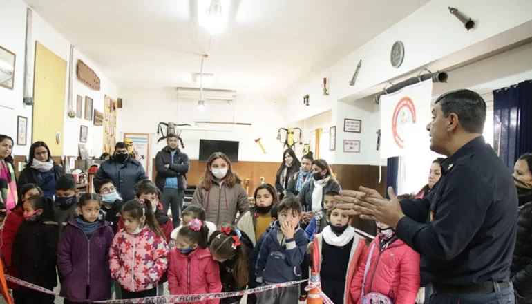 El Fortín, por dentro: los colegios visitan el cuartel