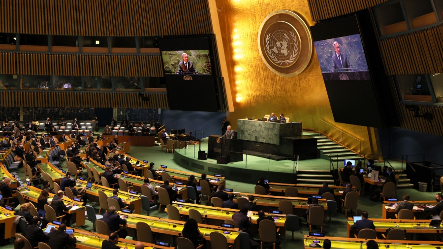La Asamblea General de la ONU resolvió "exigir" a Rusia que cese la guerra