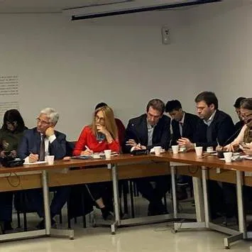 Claudio Poggi impulsa reforma electoral en San Luis: Propuesta de Boleta Única de Papel y eliminació