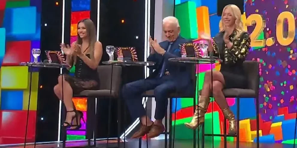 Sin cruces de miradas y con “palito” incluido: cómo fue el encuentro de Pampita y Nicole Neumann en