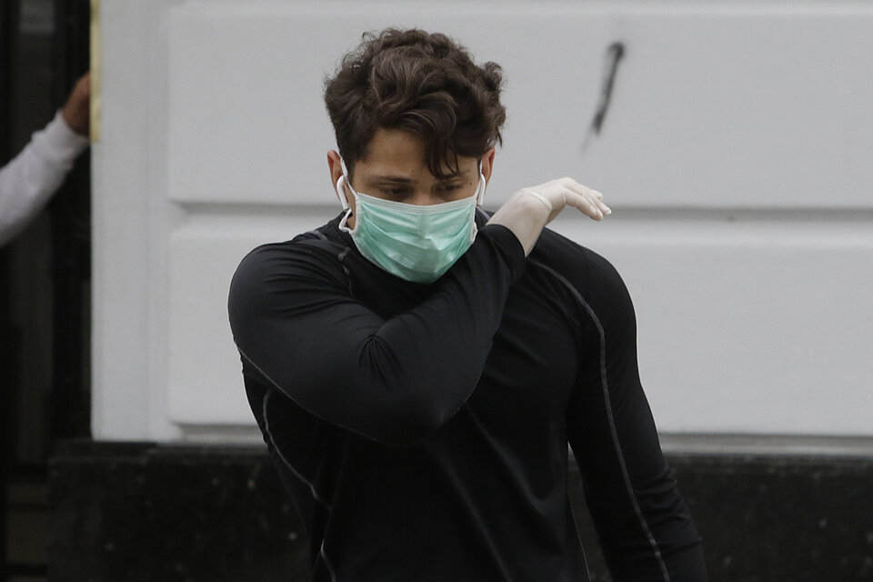 Cambiaron los síntomas más frecuentes de covid