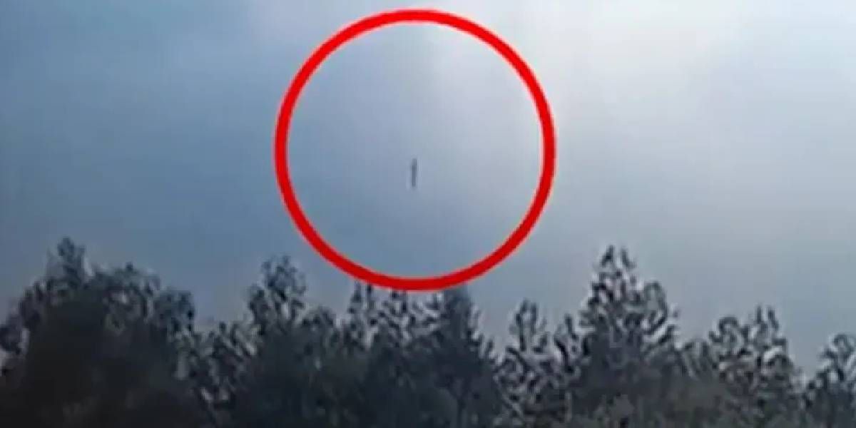 🔴 Murieron “totalmente incinerados” los 132 pasajeros del avión que se estrelló en China