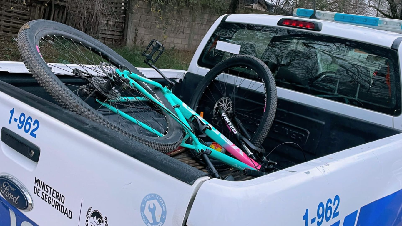 Le robaron la bici a una nena en Villa Mercedes: capturaron a dos jóvenes