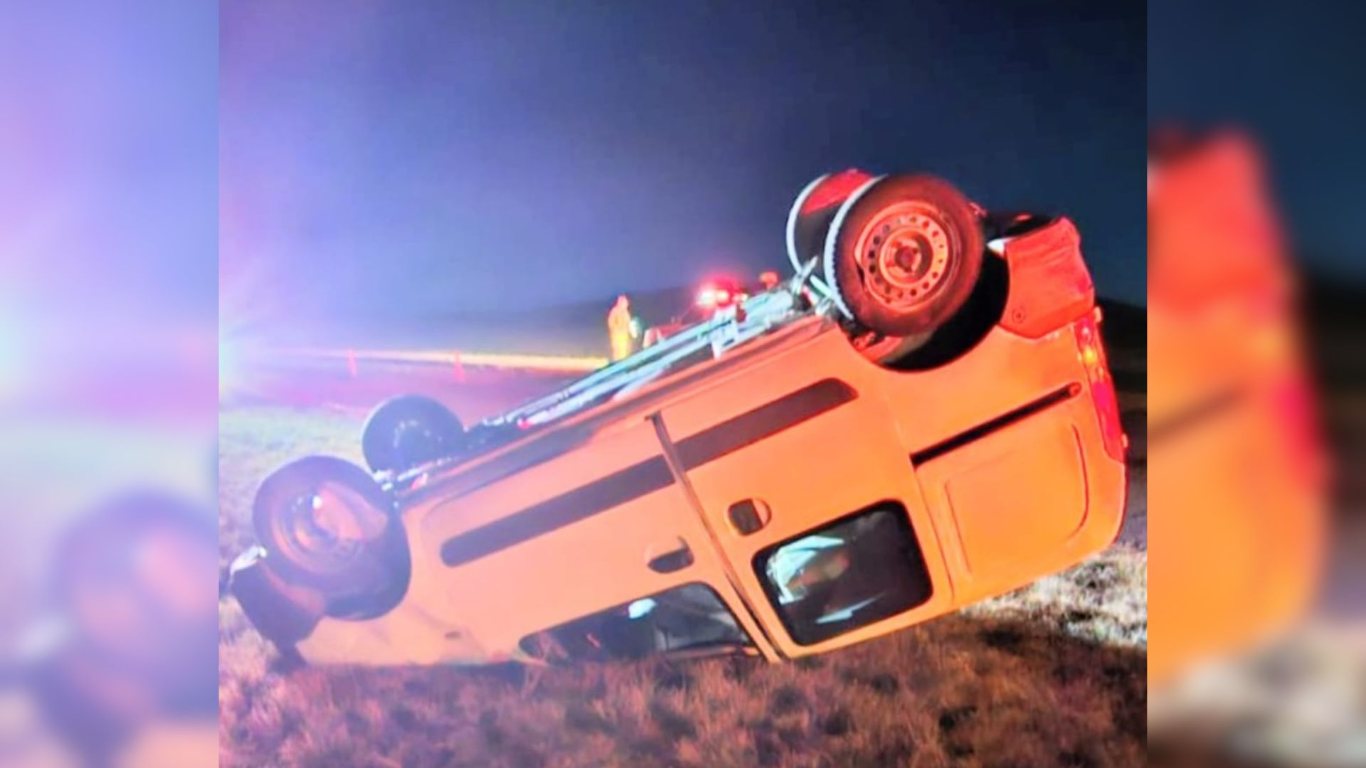 Vuelco en la Autopista 55: una mujer herida