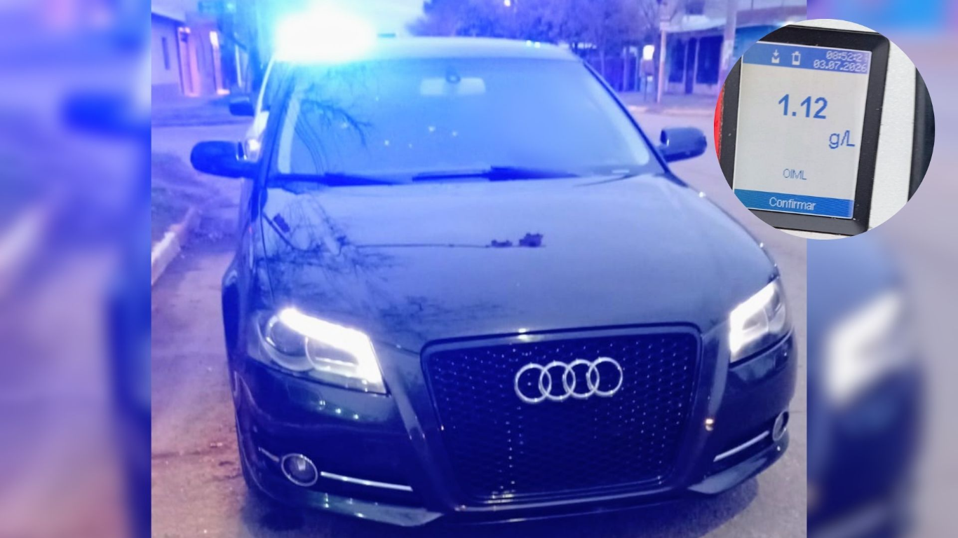 Se durmió alcoholizado en el semáforo y terminó sin auto