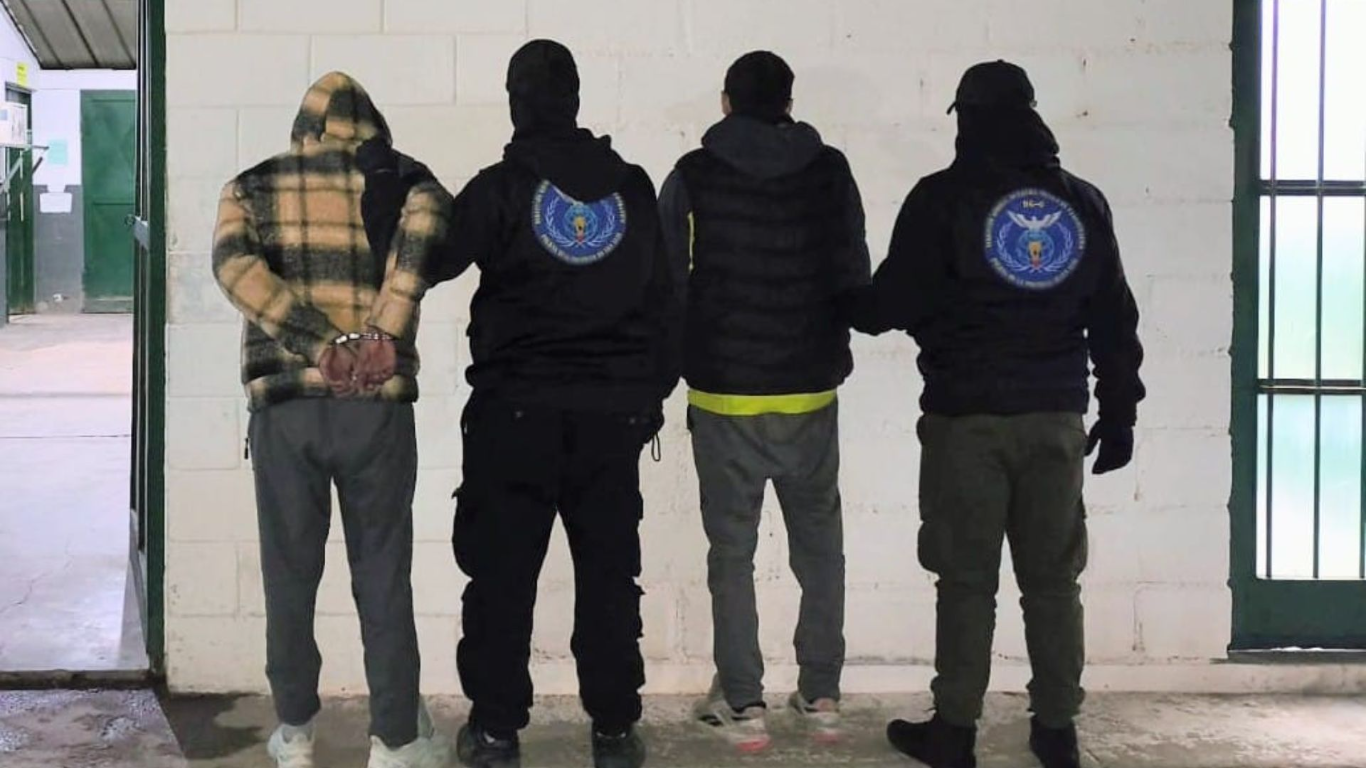 Enviaron a prisión a dos hombres acusados de manejar un centro de venta de drogas en Villa Mercedes