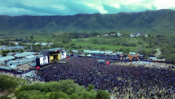 Cosquín Rock vs. Lollapalooza: cuánto cuestan las entradas y por qué el festival de tres días es más barato